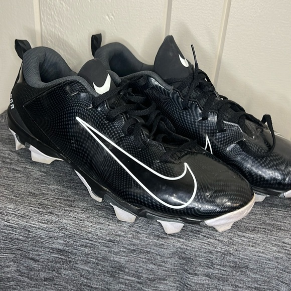 Nike Vapor Football cleats in Black and White - Picture 1 of 10